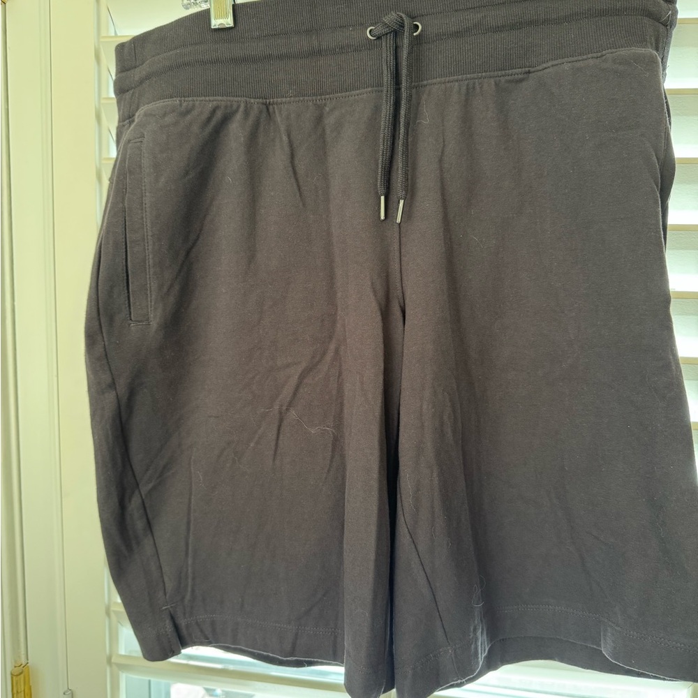 Tek Gear Black Athletic Shorts for Dynamic Workouts